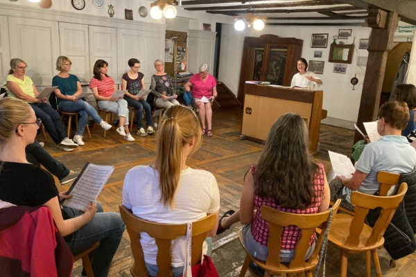 Unser Kirchenkonzert 2023 - Mit dabei: Ein Frauen-Projektchor
